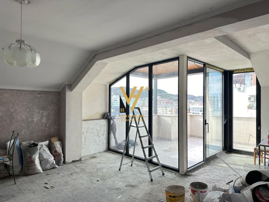 SHITET APARTAMENT DUBLEX TE KOMUNA E PARISIT 370.000 EURO