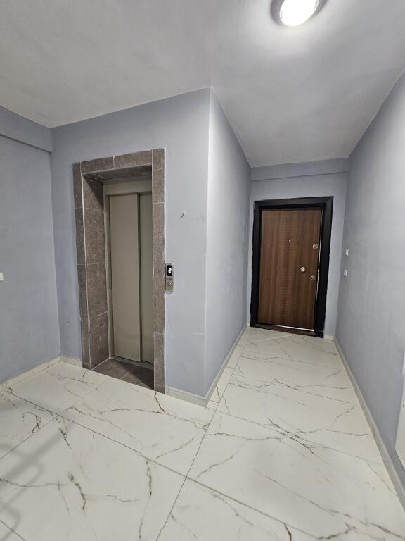 JEPET ME QERA APARTAMENT 2+1 NE PLAZH, PRANE HOTEL ANTALYA