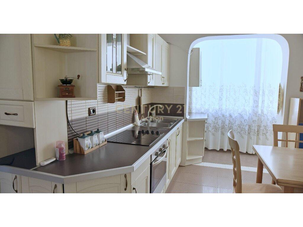 FOR RENT APARTMENT 2+1, Kafe Flora!
