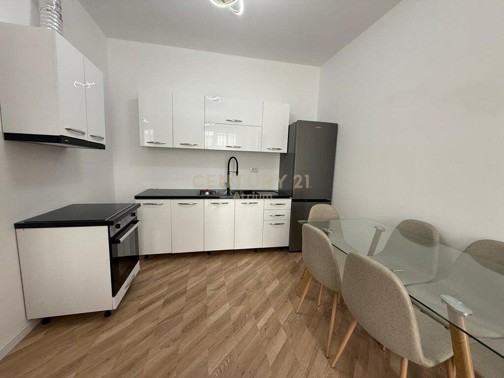 AFFITTASI APPARTAMENTO 3+1+2+POSTO AUTO PRESSO UNIVERS CITY !