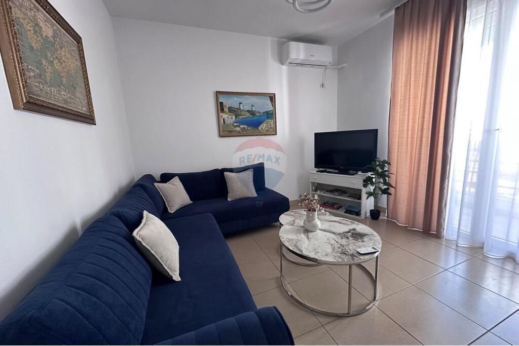 Apartament 1+1 per qira tek Ish Tregu Elektrik