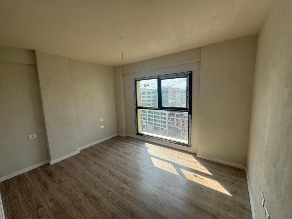 📌 SHITET APARTAMENT 2+1 TEK PORCELANI TIRANE