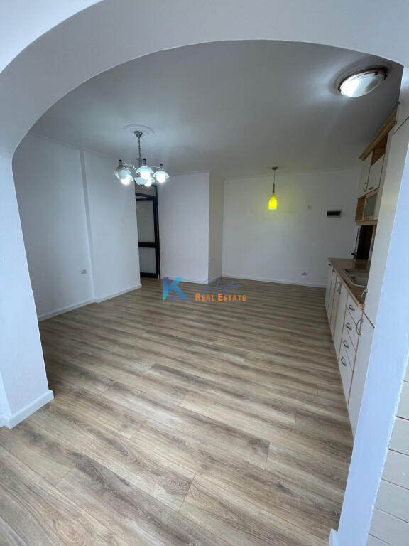 Apartament 2+1 per SHITJE te Ish Fusha e Aviacionit