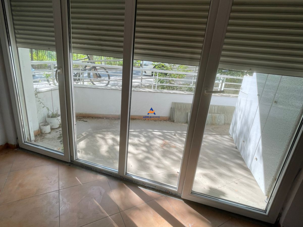 JEPET APARTAMENT ME QERA 3+1+BALLKON TE "KODRA E DIELLIT" 700 EURO