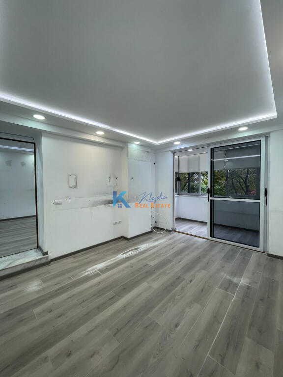 Office space for rent in Bllok, Sami Frasheri Street