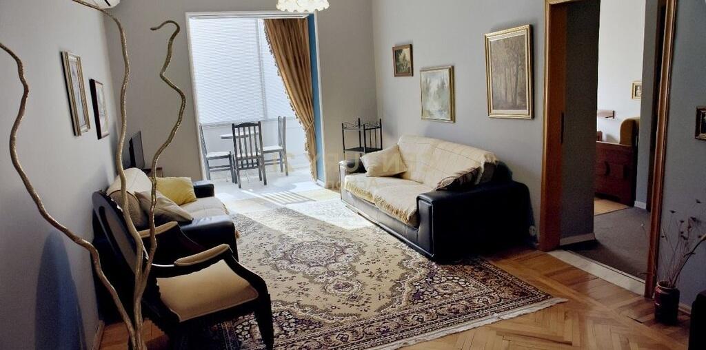 Apartament me qira 2+1, ne rrugen e Durresit
