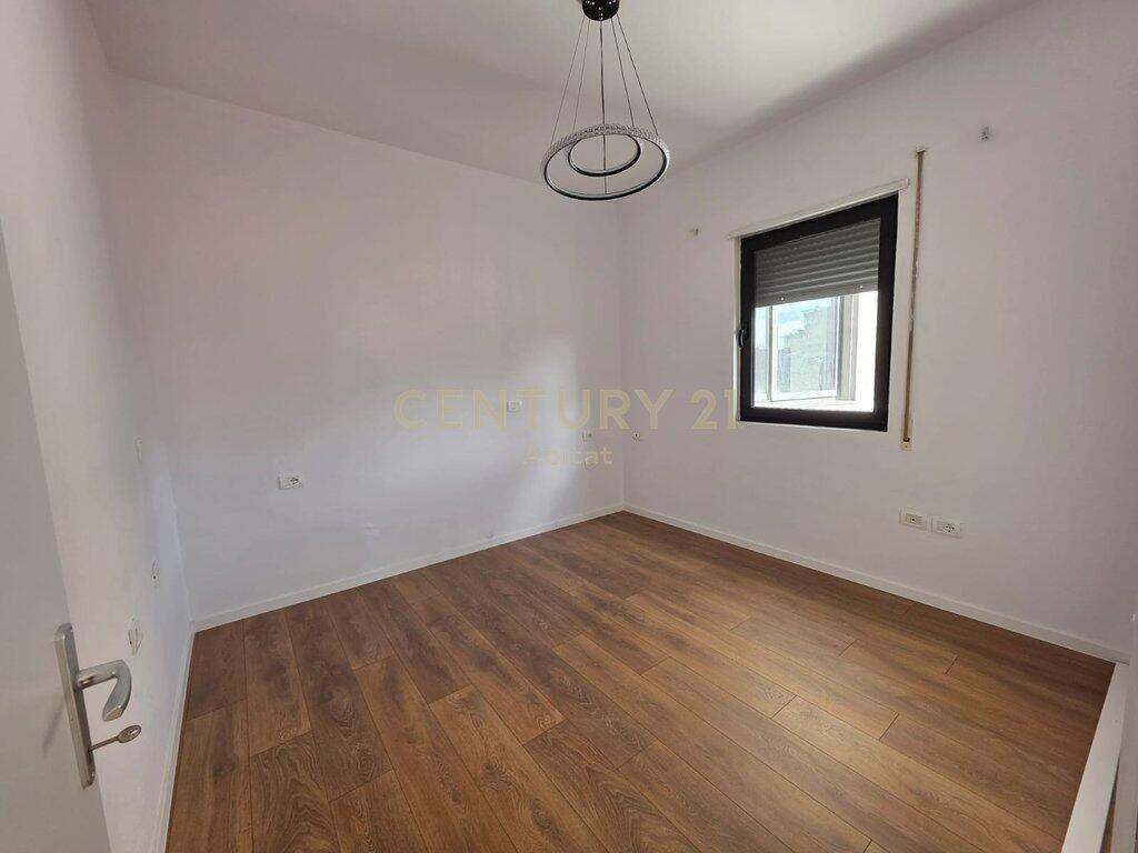 Apartament 2+1 për Shitje – Pranë Pazari të Ri!