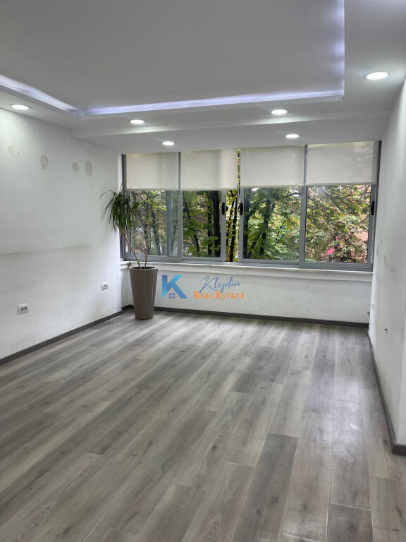Office space for rent in Bllok, Sami Frasheri Street