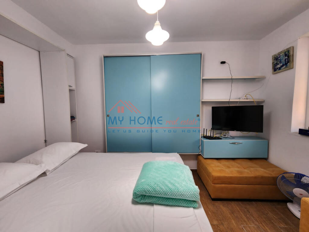 Apartament Garsoniere ne Shitje te Medreseja Tirane