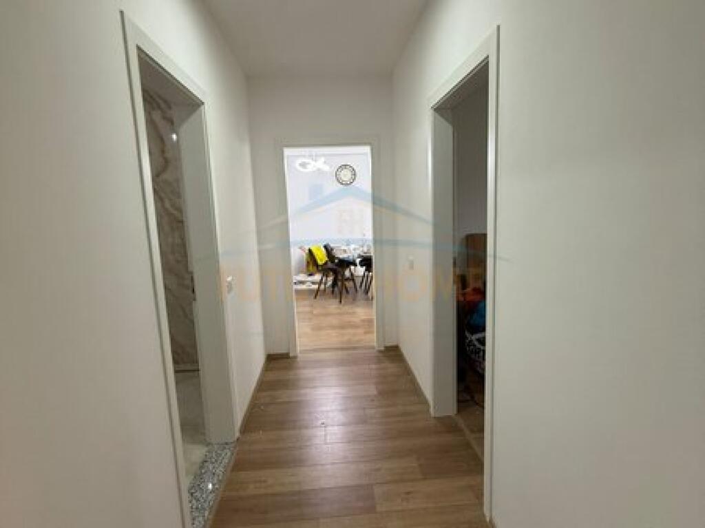 Qera, Apartament 2+1, Vila L, Tirane.