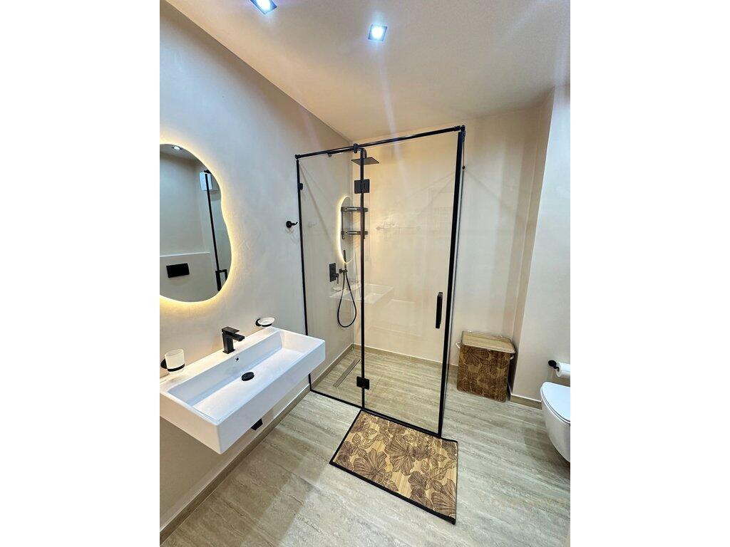 Apartament luksoz 1+1 te Ish Ekspozita!