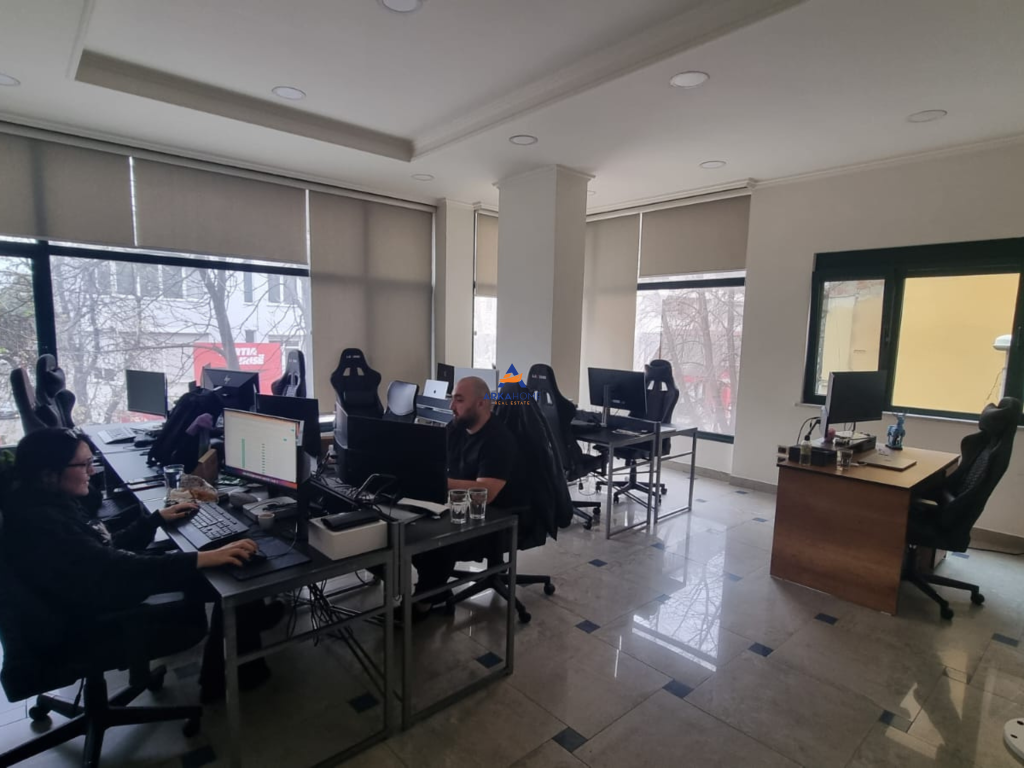 OFFICE FOR SALE 350M2 AT "WILLSON SQUARE" 1,500,000