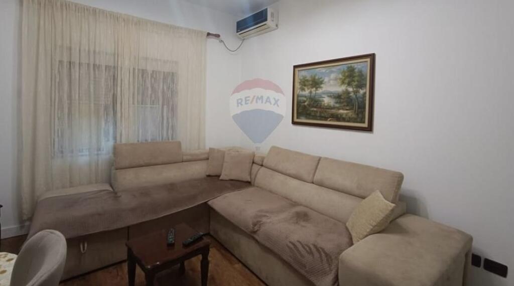 Apartment 2+1+2 for rent on Mine Peza Street.