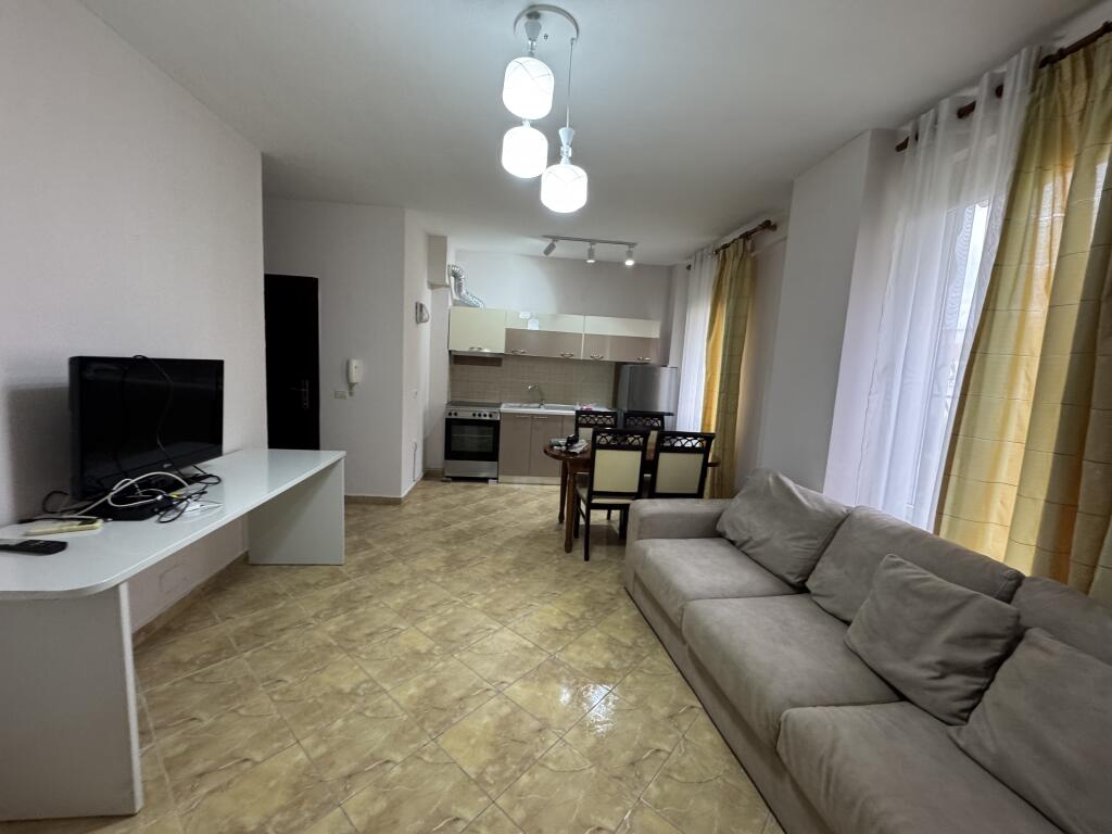 Qera apartament 1+1 ,Tek Ish Uet prane Nisherakut 500€ I diskutueshem