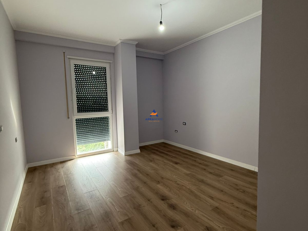 AFFITTASI APPARTAMENTO 2+1+BALCONE "NUOVO BOULEVARD" 55.000 LEKE.