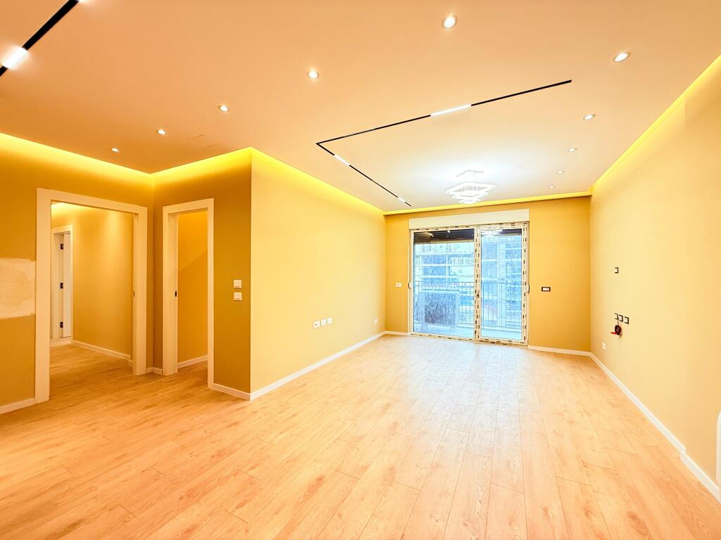 🏢 Spazio Ufficio in Affitto – Via Jordan Misja