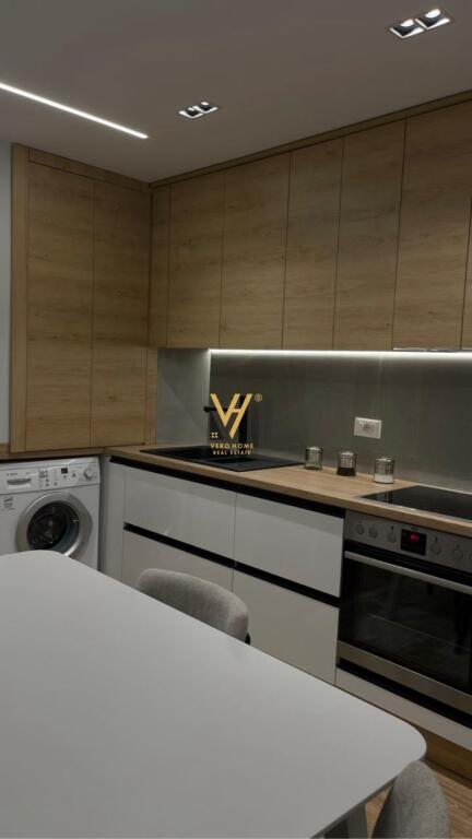 JEPET APARTAMENT 1+1+BLK ME QERA TE BLLOKU 80.000 LEKE