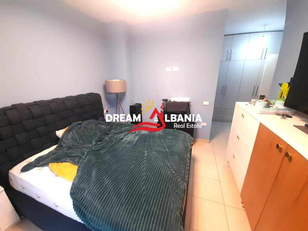 Appartamento 2+1 con Veranda e 2 Bagni in Vendita – Centro di Yzberisht, vicino a Nela 6 (ID 41212073)