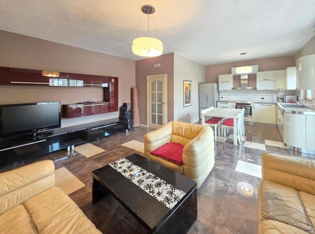 Apartament 2+1 per shitje ne BLLOK