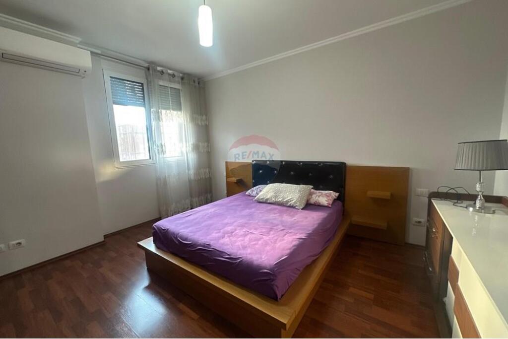 Shitet apartament 3+1+2 te Myslym Shyri