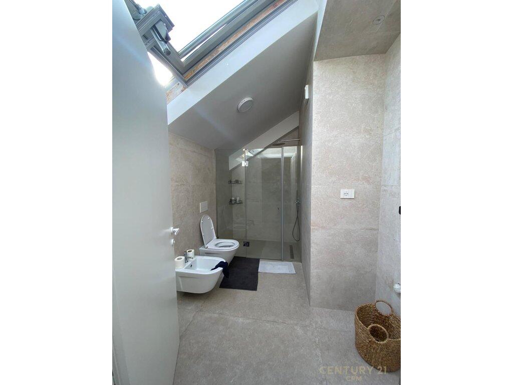 Apartament për Qira 1+1+2 në Ish-Bllok 1,700 € /Muaj