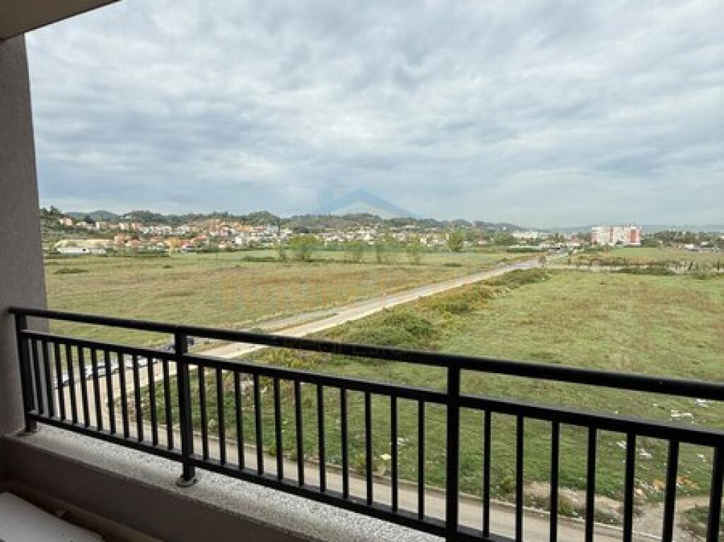 Qera, Apartament 2+1, Vila L, Tirane.