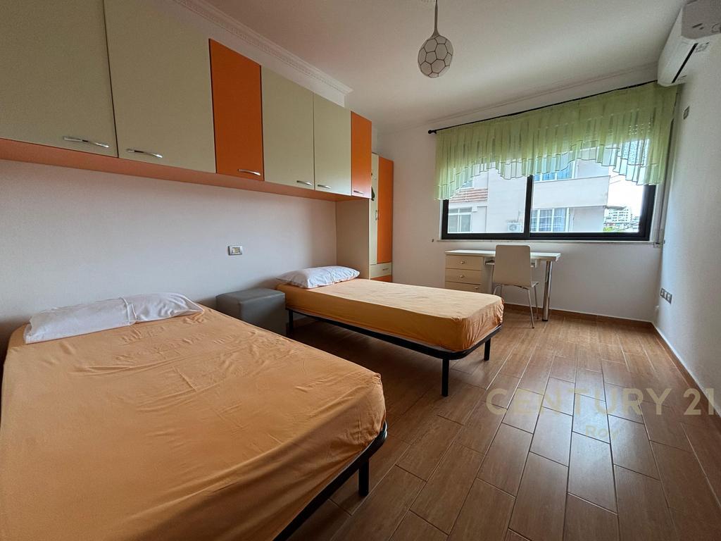 FOR RENT APARTMENT 2+1+2 AND GARAGE IN THE UKD AREA!