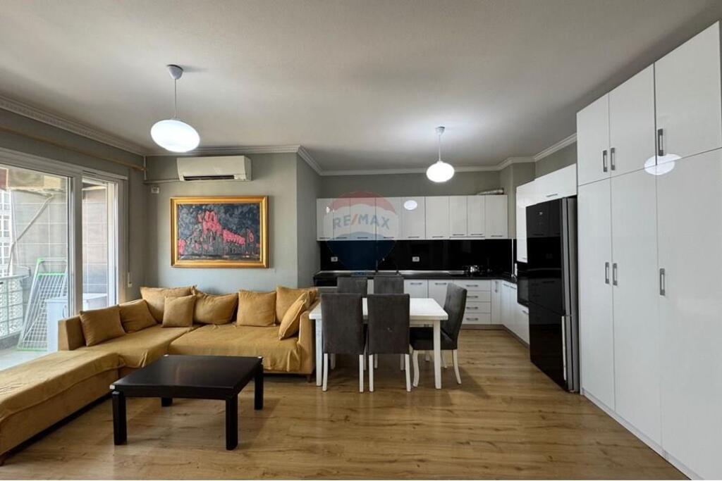 Shitet apartament 2+1+2- Kika 2- Komuna Parisit.