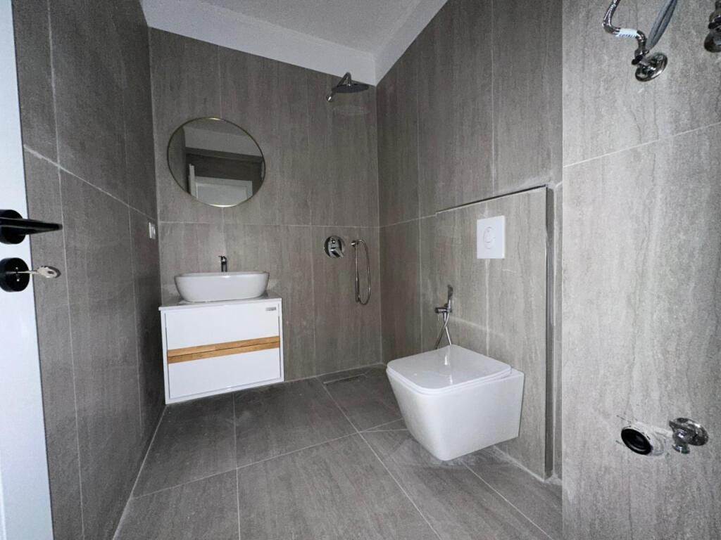 Apartament 1+1 per shitje ne Don Bosko tek Viva Market.