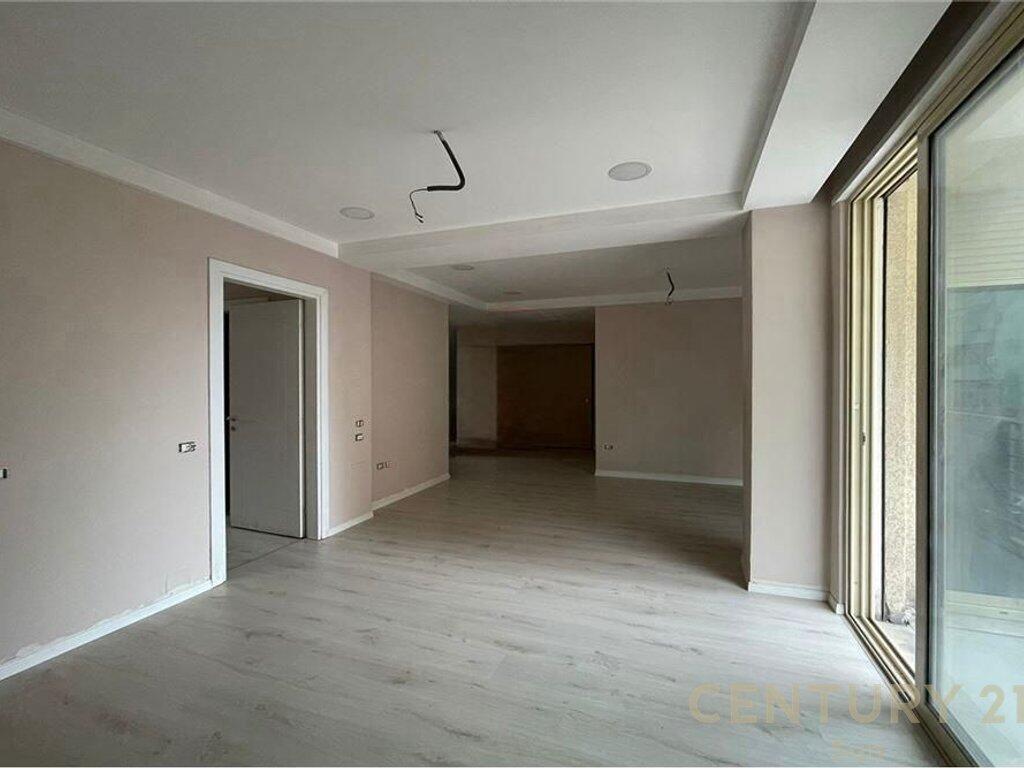 Commercial Space for Rent – Opposite Kristal Center, Tirana