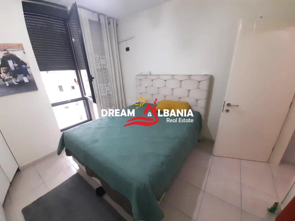 Appartamento 2+1 con Veranda e 2 Bagni in Vendita – Centro di Yzberisht, vicino a Nela 6 (ID 41212073)