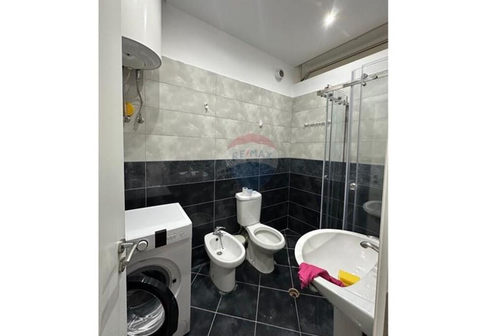 APARTAMENT 2+1+2 ME QIRA NE ASTIR, PRANE WELL