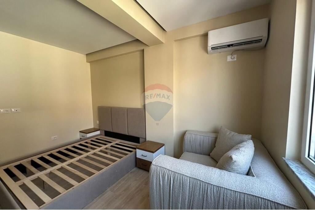 Studio Apartment for Sale – 21 Dhjetori, Tirana