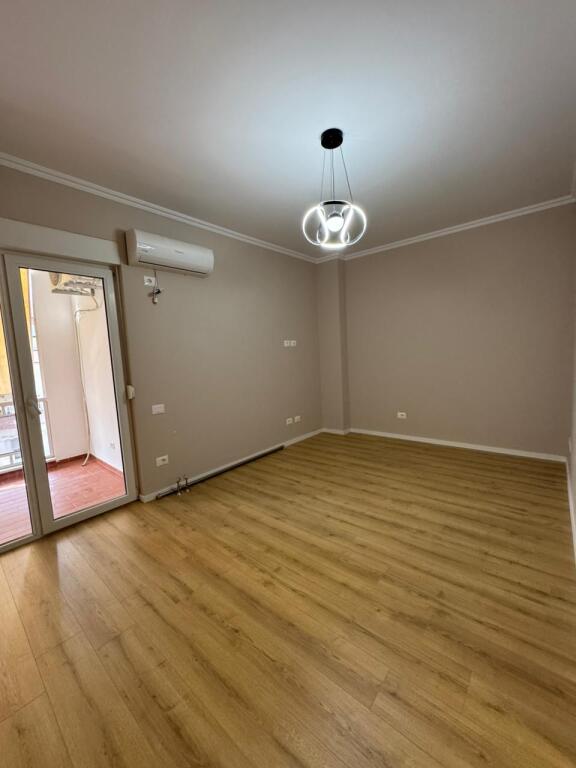 Shitet,Apartament 1+1, Oxhaku, Kompleksi Colombo