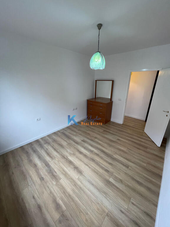Apartament 2+1 per SHITJE te Ish Fusha e Aviacionit