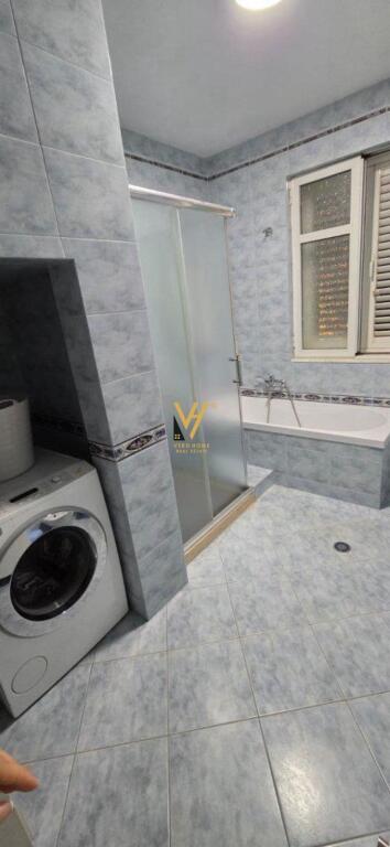VILLA SU DUE PIANI IN AFFITTO A SAUK 70.000 LEKE