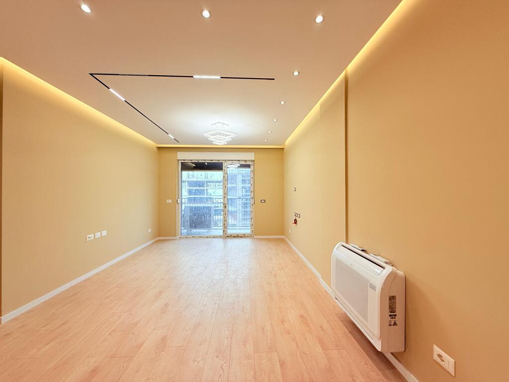 🏢 Spazio Ufficio in Affitto – Via Jordan Misja