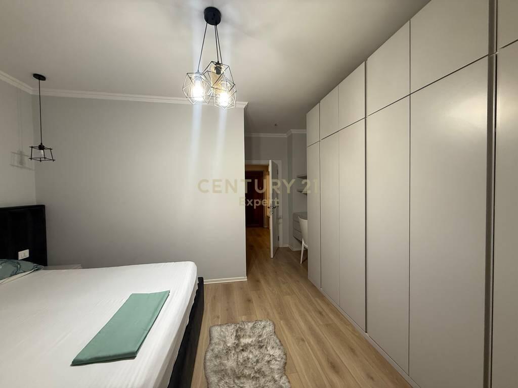 850€, Ish Blloku Apartament 1+1