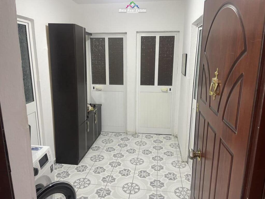 Apartament Ne Shitje 2+1 ne Xhamllik (ID B121204) Tirane