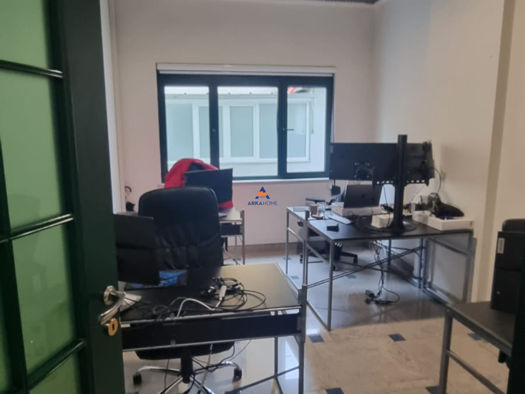 OFFICE FOR SALE 350M2 AT "WILLSON SQUARE" 1,500,000