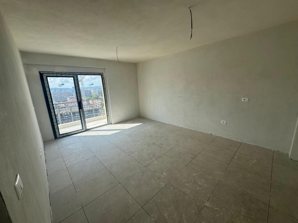 📌 SHITET APARTAMENT 2+1 TEK PORCELANI TIRANE