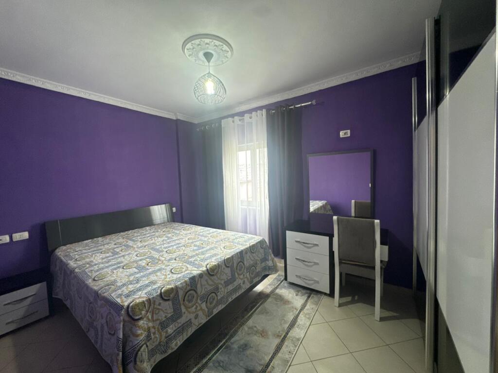 Affitto, Appartamento 1+1. Kombinat, Tirana.