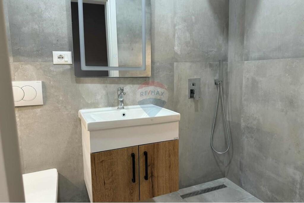 Shitet apartament 1+1 ne Don Bosko