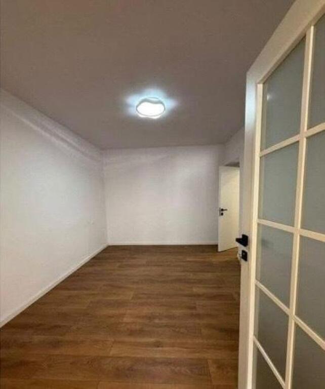 📍 VIA ELBASANIT. AMBIENTE UFFICIO IN AFFITTO 650 €