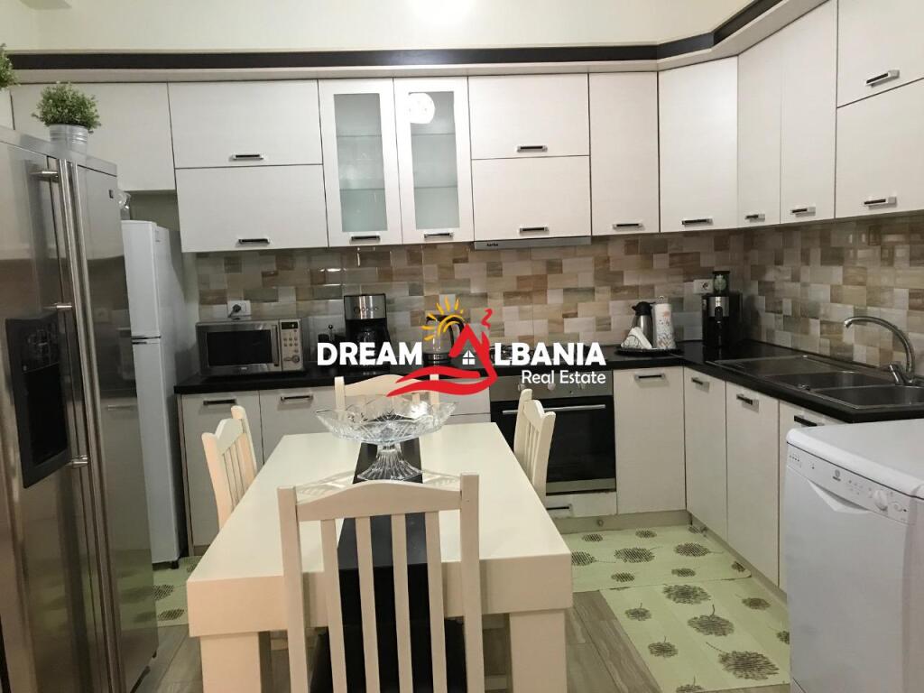Apartment 3+1 for rent on Him Kolli street near Eco Market in Tirana (ID 4231269)