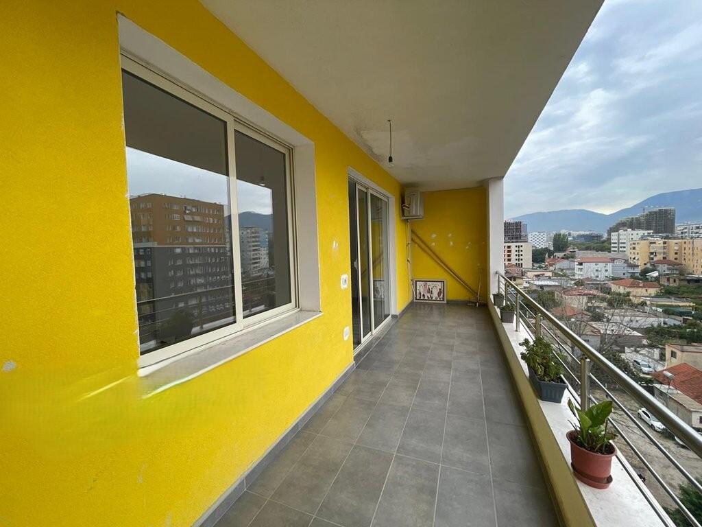 ISH FUSHA E AVIACJONIT, APARTAMENT 1+1 PER QIRA