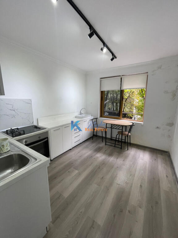 Office space for rent in Bllok, Sami Frasheri Street