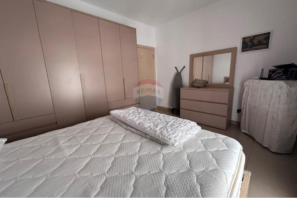 Apartament 1+1 per qira tek Ish Tregu Elektrik