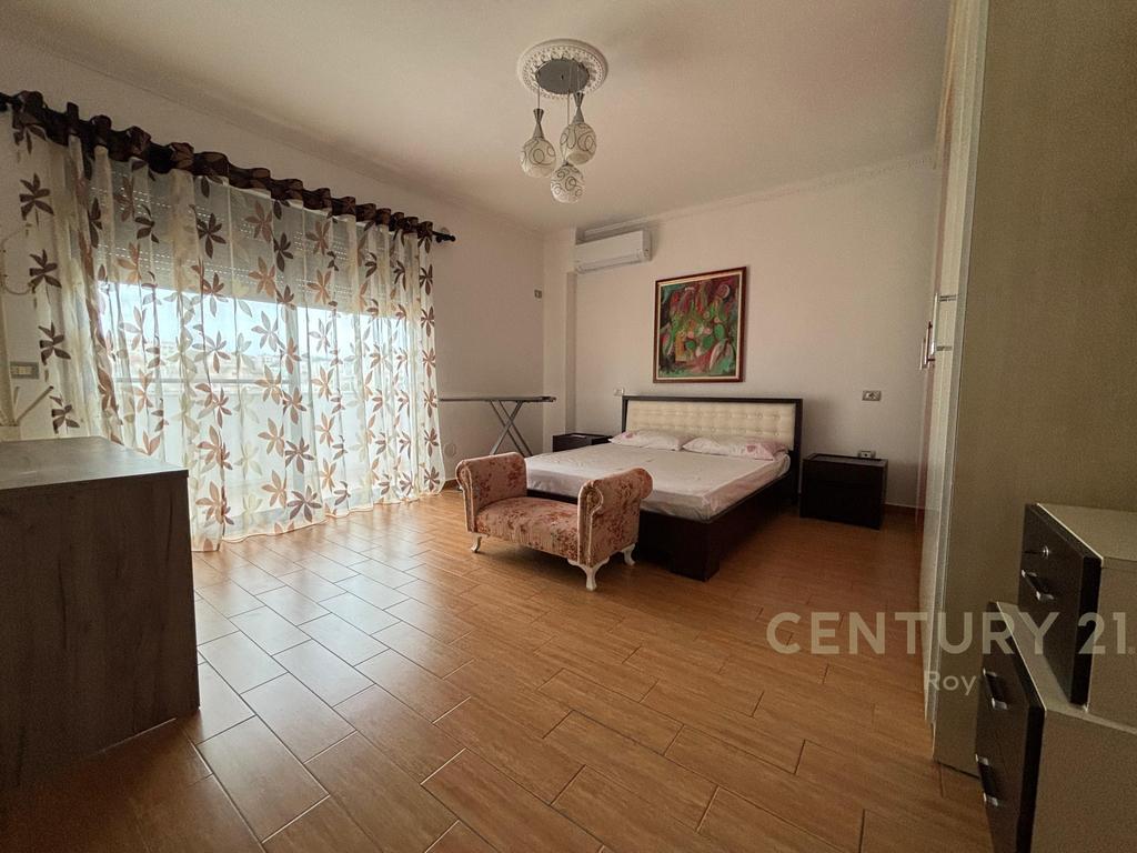 FOR RENT APARTMENT 2+1+2 AND GARAGE IN THE UKD AREA!