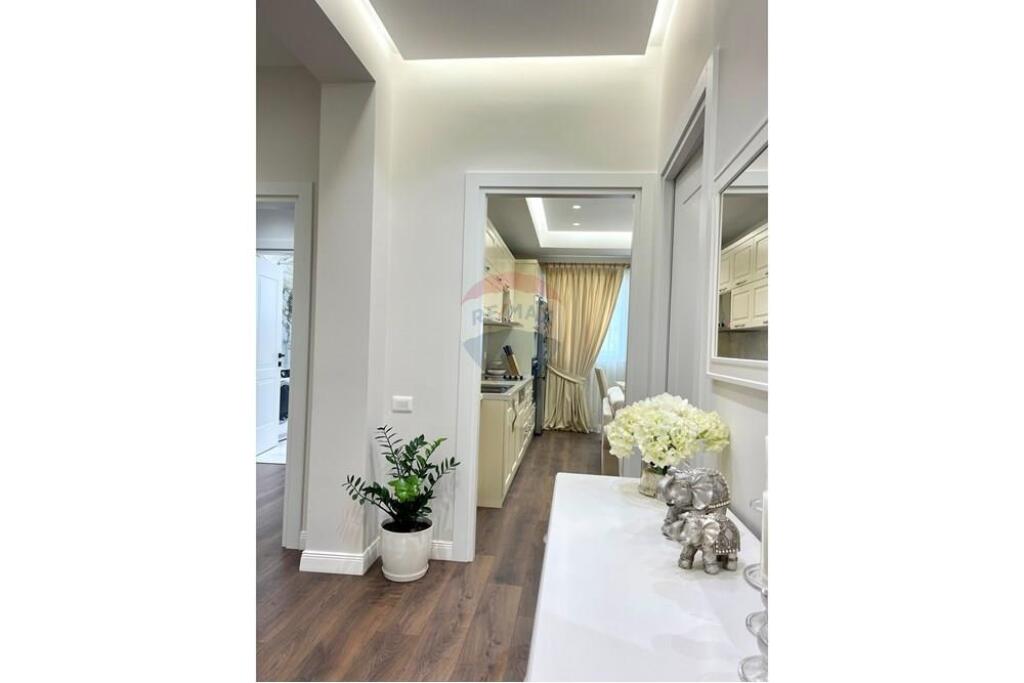 APARTAMENT 2+1 ME QIRA TEK RRUGA E DURRESIT!